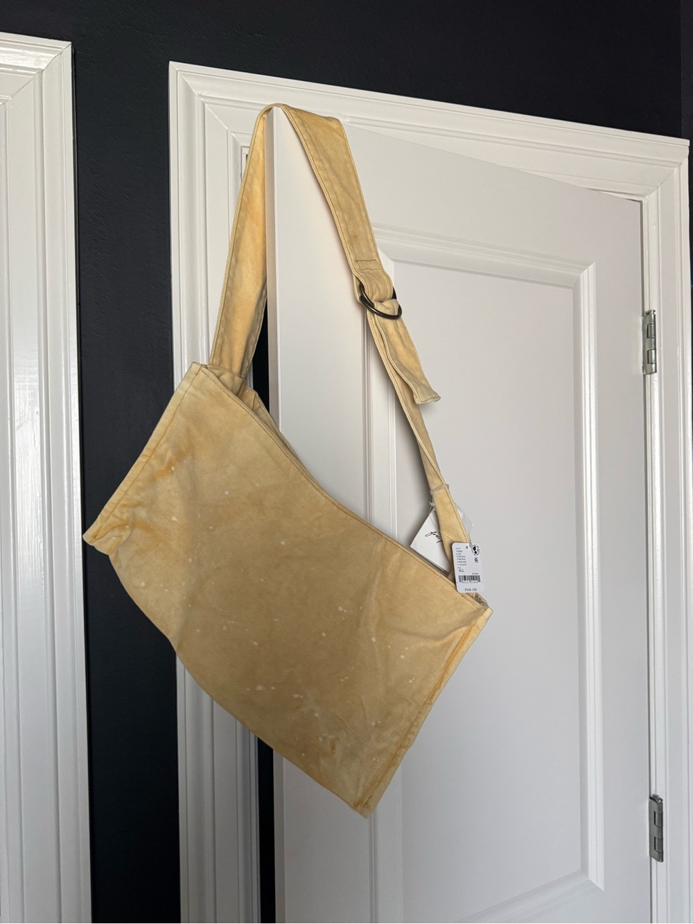 NWT Free People Camp Crush Sling Bag- Neutral - Picture 6 of 13